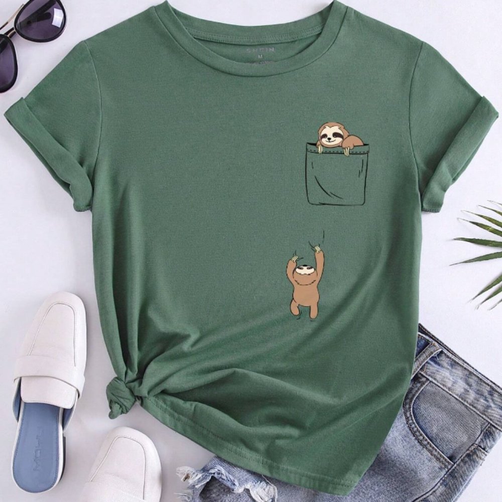 Cartoon Sloth Print Graphic Tee - M